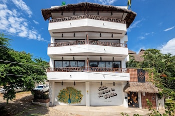 casa makawe adults only