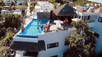 casa makawe adults only