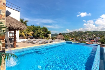 casa makawe adults only