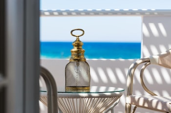 pinelopi beach suites