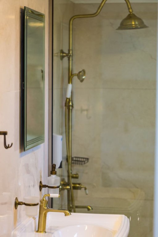 pinelopi beach suites