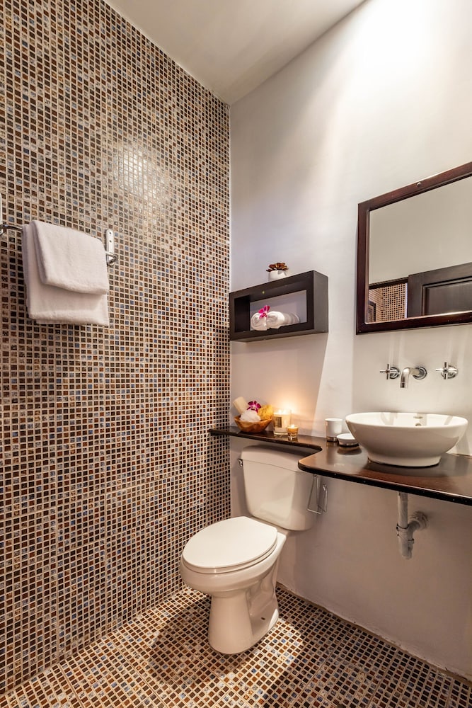 alajuela city hotel and guest house