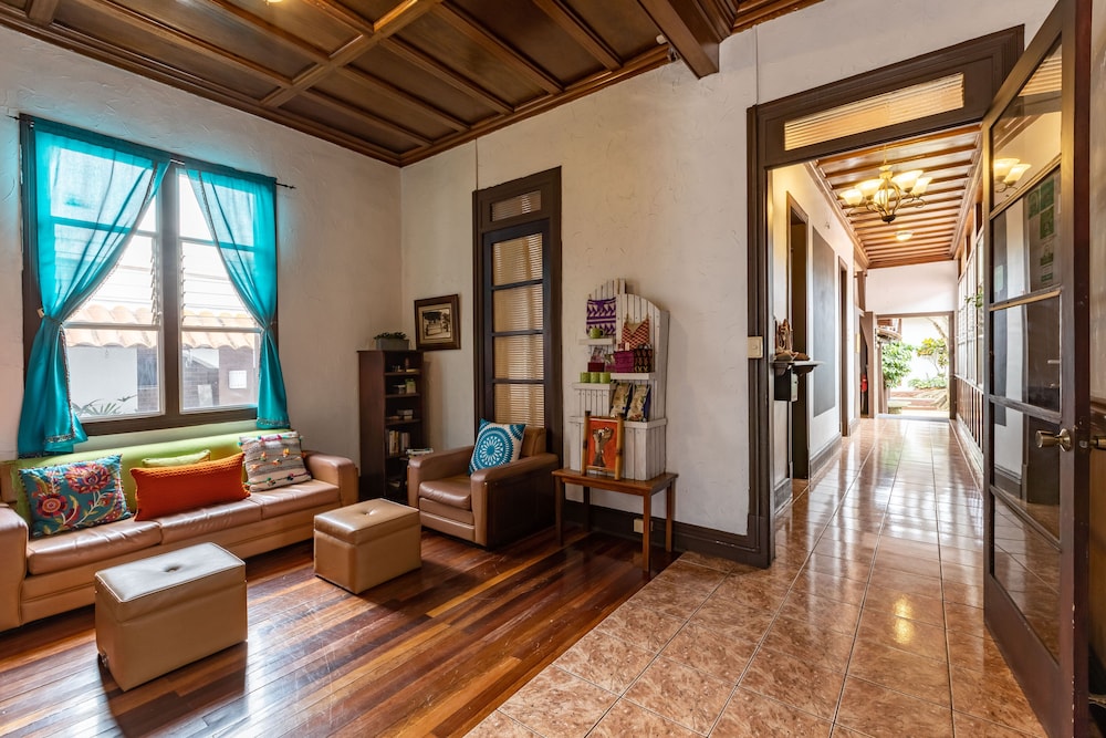 alajuela city hotel and guest house