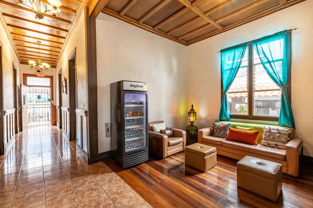 alajuela city hotel and guest house