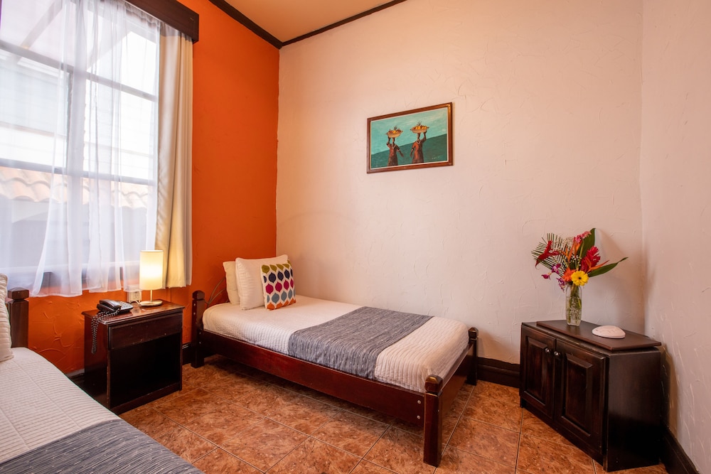 alajuela city hotel and guest house