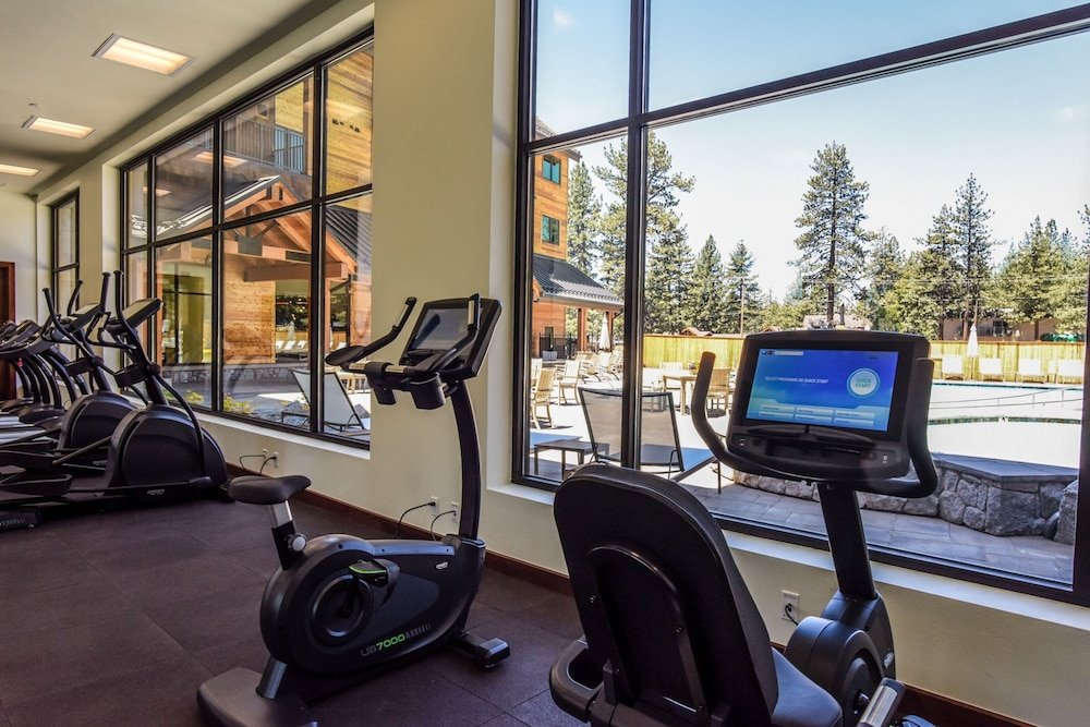 2 br 2 ba luxury condo walk to south lake tahoe