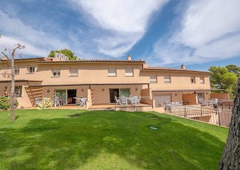 Village Golf Beach,Girona>>Begur,3 star