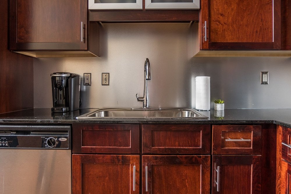frontdesk 225 portland ave mill district downtown apts