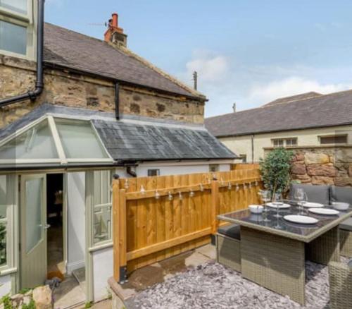 northern hideaways seahouses