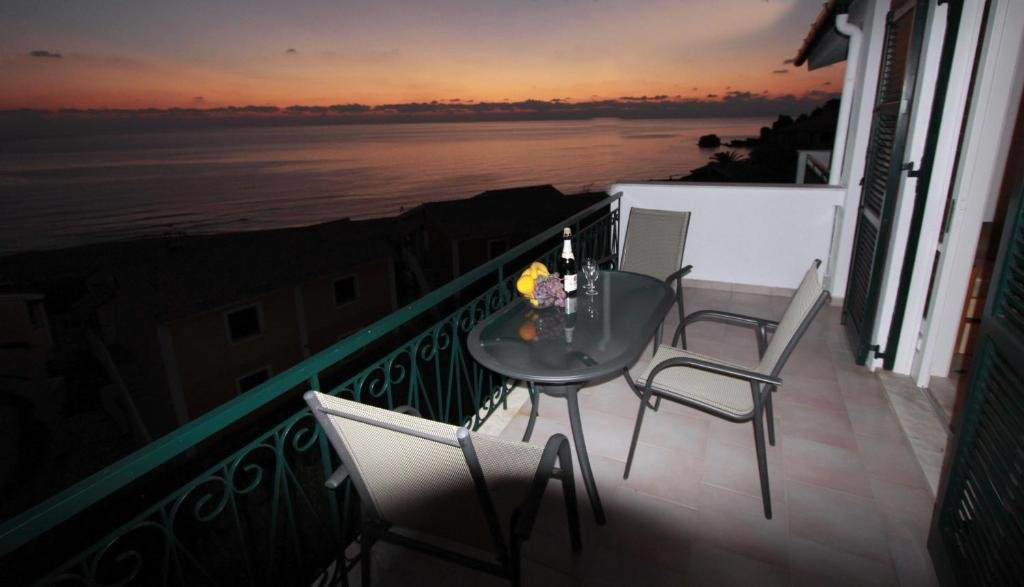 corfu glyfada menigos resort