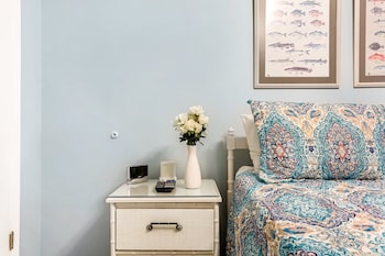 boardwalk condos by hosteeva