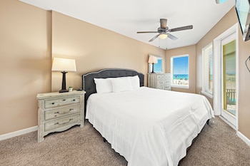 boardwalk condos by hosteeva