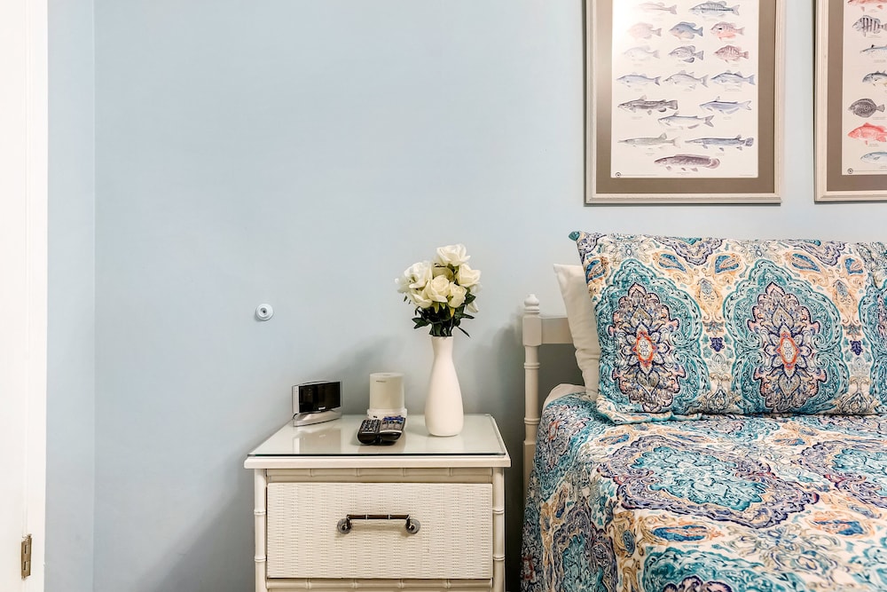 boardwalk condos by hosteeva