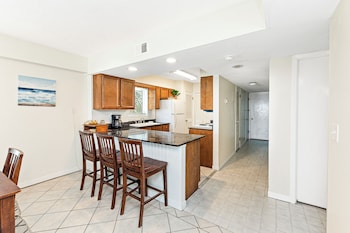 boardwalk condos by hosteeva