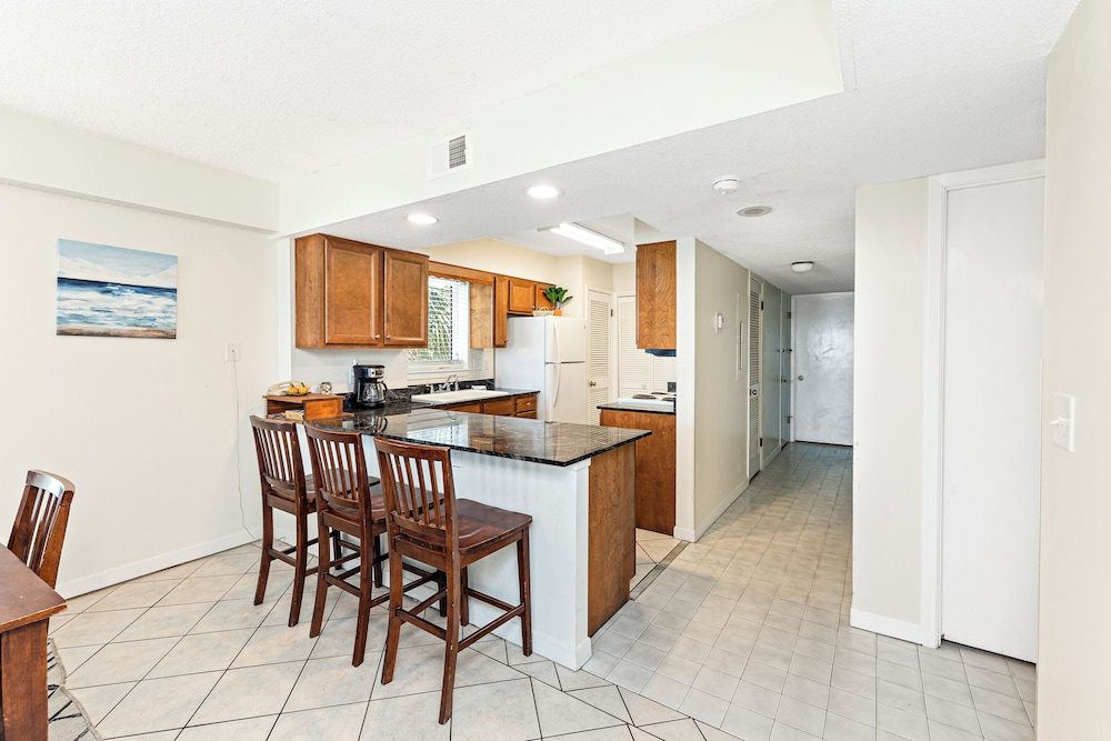 boardwalk condos by hosteeva