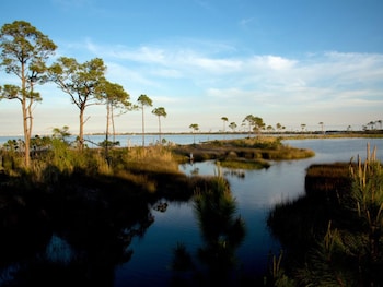 boardwalk condos by hosteeva