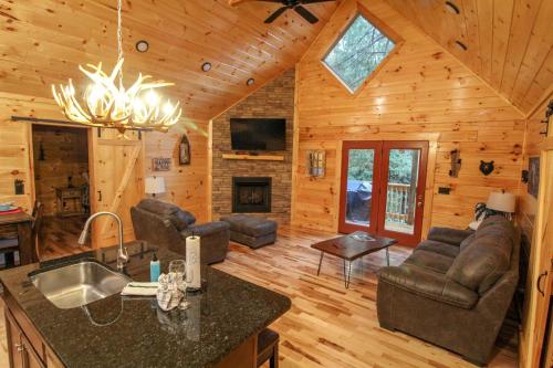 210 cubs in the treetops 2 bedroom home by redawning