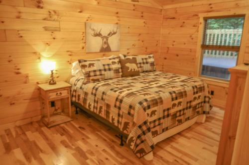 210 cubs in the treetops 2 bedroom home by redawning