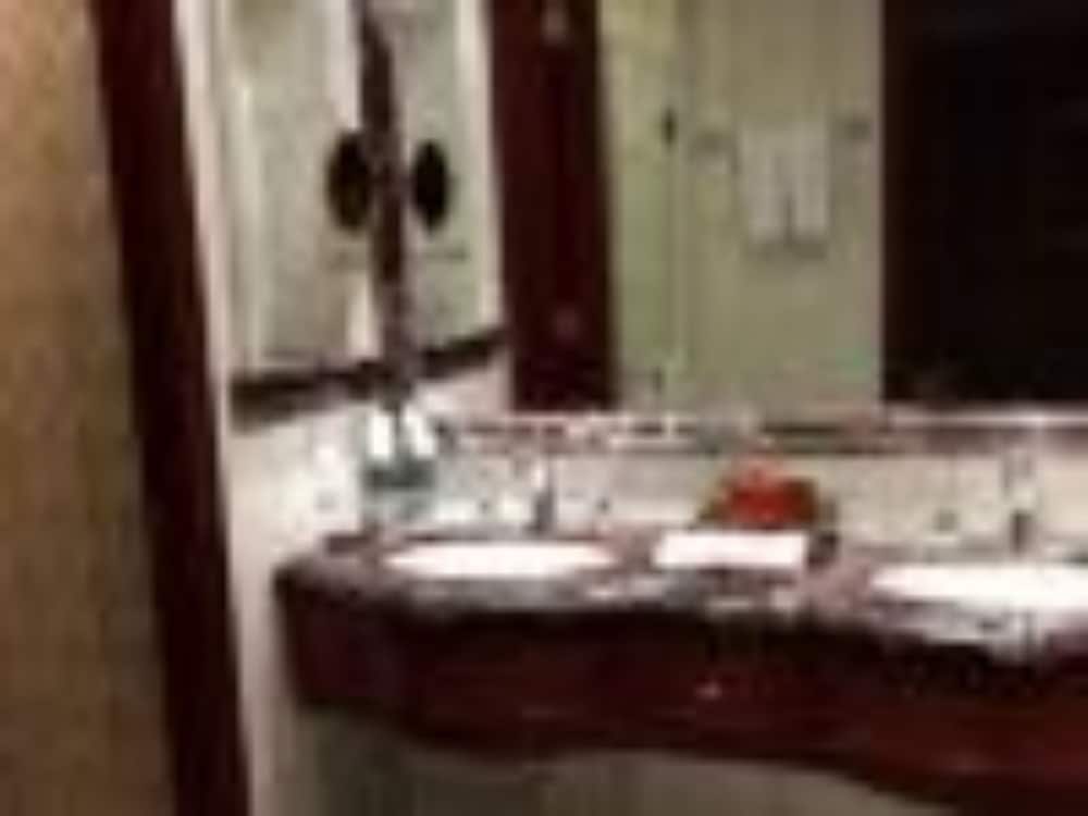 grand concordia hotel