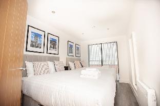 prestige stay aparthotel sgt peppers party apartments