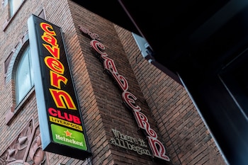 Prestige Stay Aparthotel - Sgt Peppers Party Apartments,,0 star