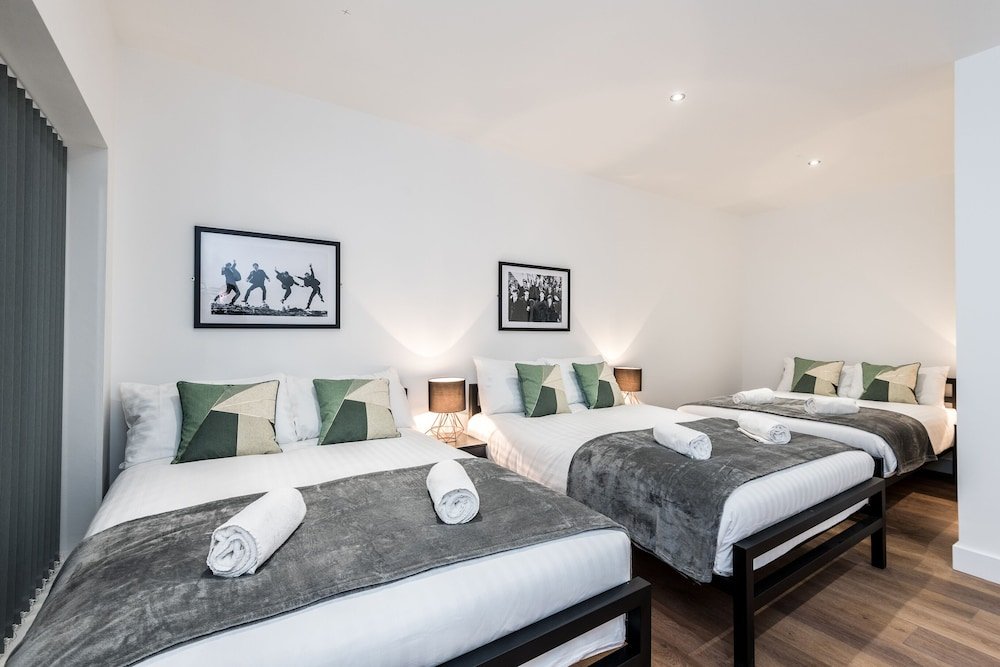 prestige stay aparthotel sgt peppers party apartments