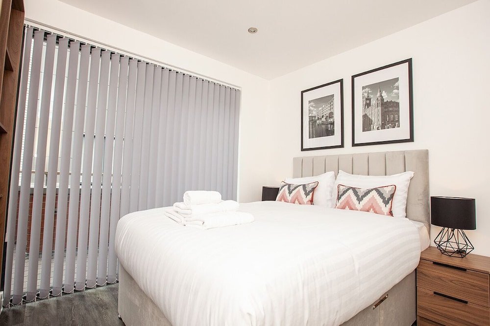 prestige stay aparthotel sgt peppers party apartments