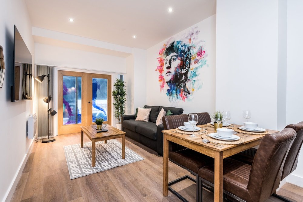 prestige stay aparthotel sgt peppers party apartments