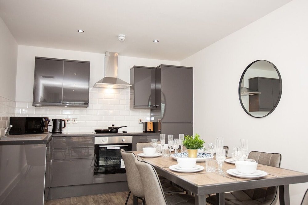 prestige stay aparthotel sgt peppers party apartments