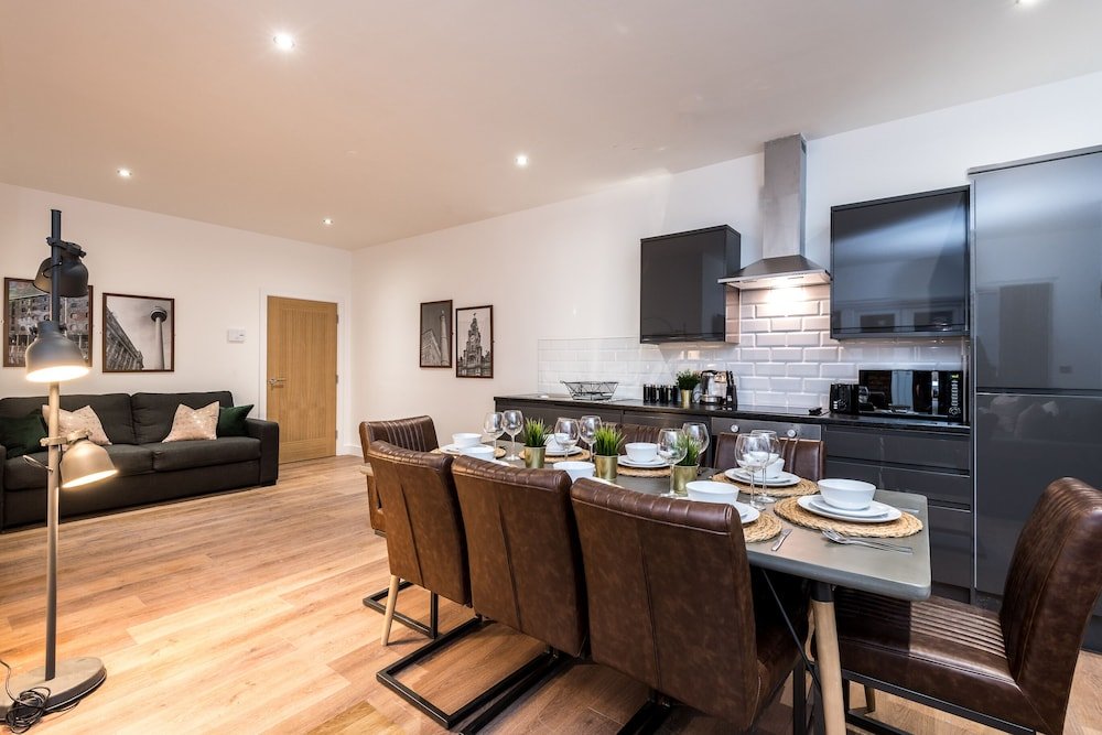 prestige stay aparthotel sgt peppers party apartments