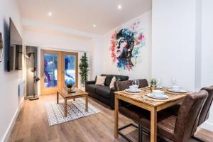 prestige stay aparthotel sgt peppers party apartments