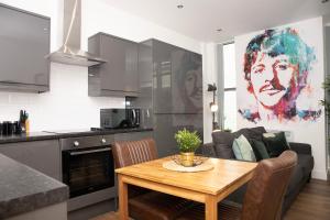 prestige stay aparthotel sgt peppers party apartments