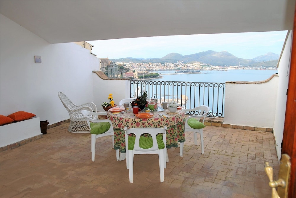 appartment with sea view in gaeta
