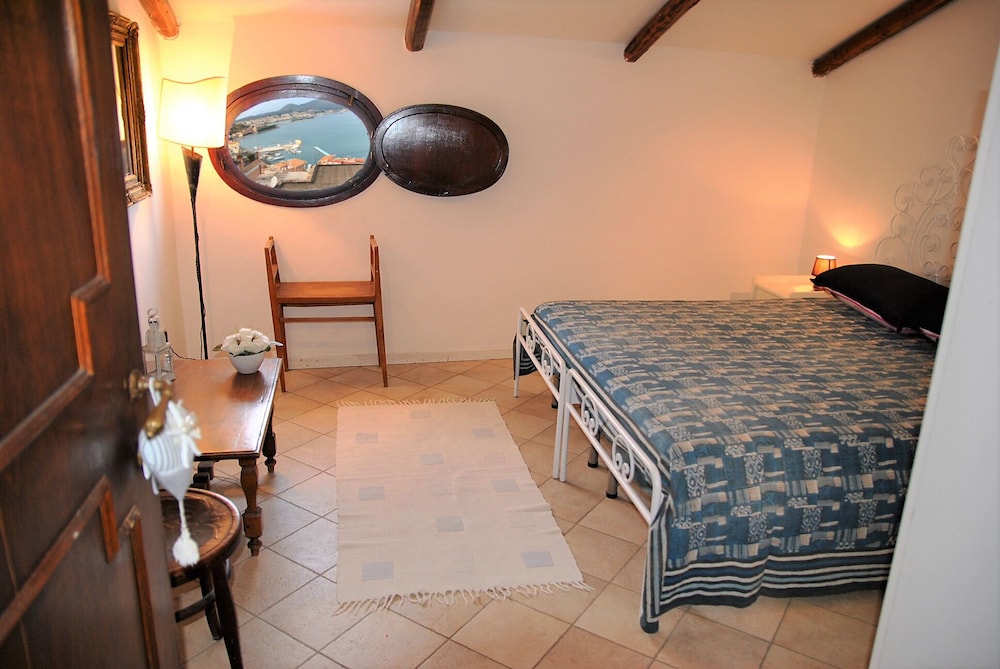 appartment with sea view in gaeta