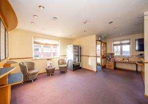 stables inn aintree