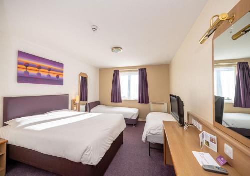 stables inn aintree