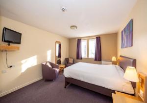 stables inn aintree