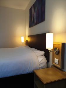 stables inn aintree