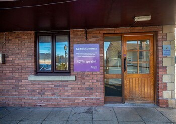 stables inn aintree