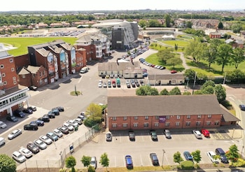 stables inn aintree