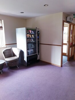 stables inn aintree