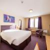stables inn aintree