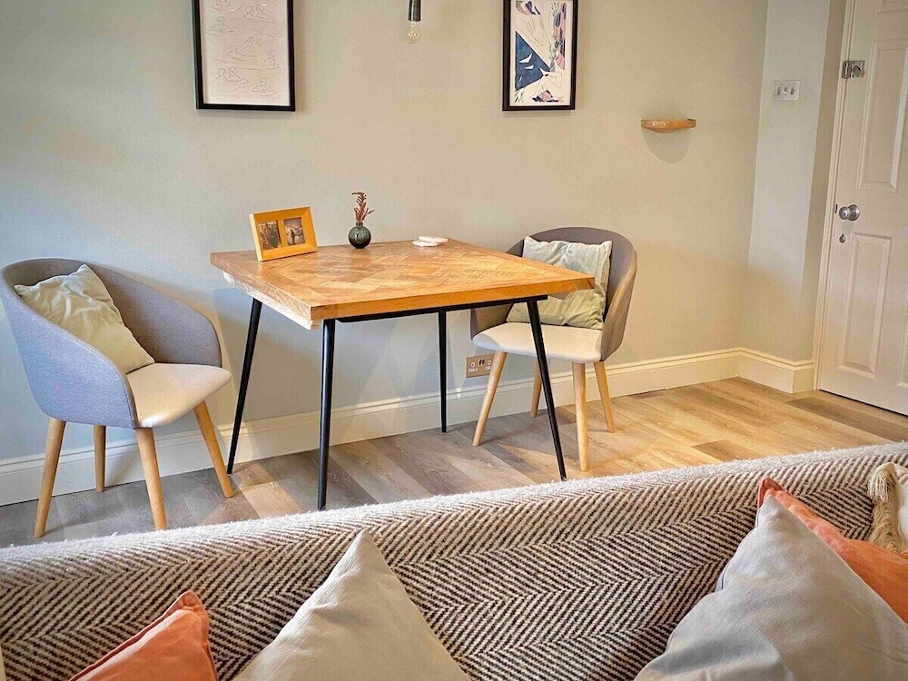 the georgian loft apartment central bath