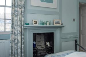 the georgian loft apartment central bath