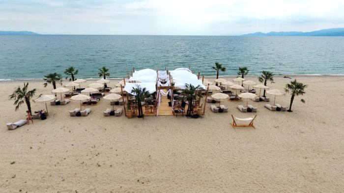 avaton luxury resort