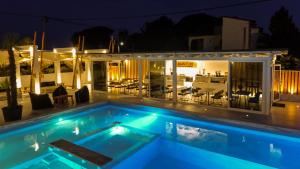 avaton luxury resort