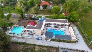 avaton luxury resort