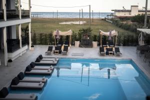 avaton luxury resort