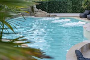 avaton luxury resort