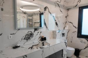 avaton luxury resort